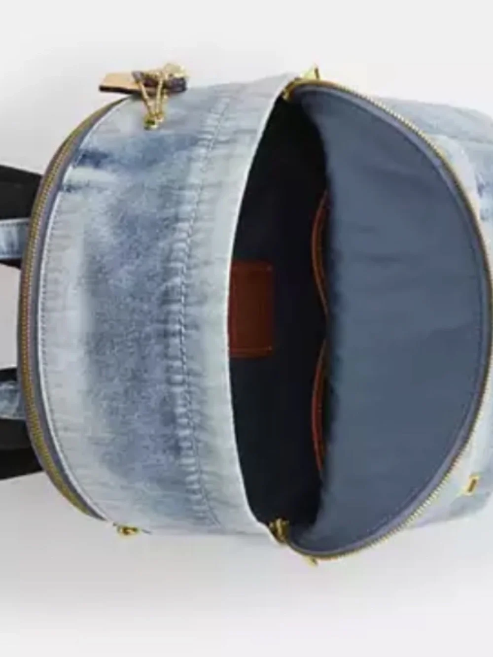 Taylor Small Backpack In Loved Denim